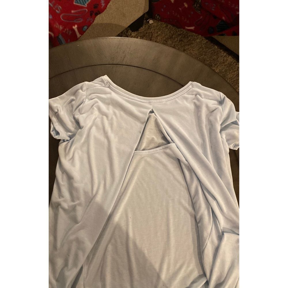 workout clothes - Picture 3 of 3